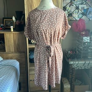 Ranlege Nude & White Floral Belted Dress - Large